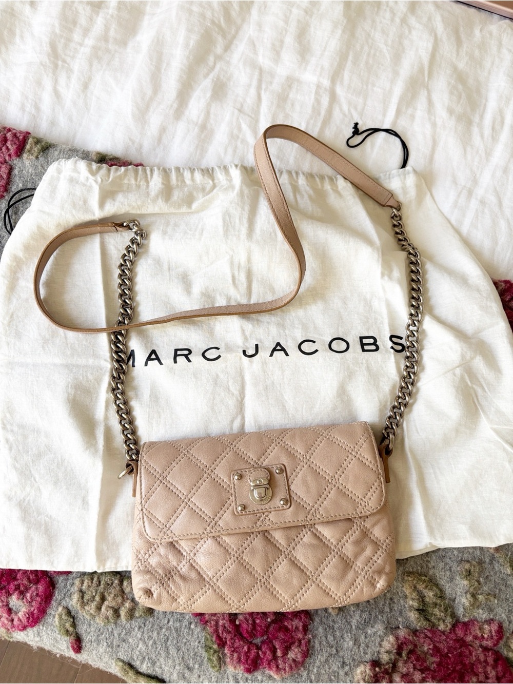 Marc Jacobs Quilted Leather Crossbody Bag Nude Blush Silver Chain Strap Small